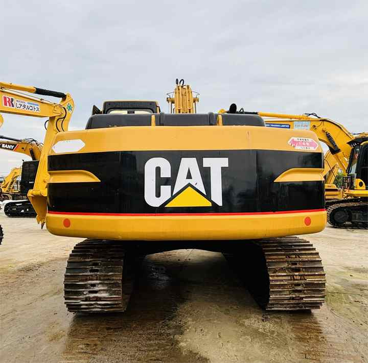 Caterpillar/cat Medium Used Excavator 20t Cat 320b,320c,320d Excavating Equipment With 0.8,1.0,1.2 Cbm Bucket Size In Shanghai - Pelle sur chenille: photos 2 Caterpillar/cat Medium Used Excavator 20t Cat 320b,320c,320d Excavating Equipment With 0.8,1.0,1.2 Cbm Bucket Size In Shanghai - Pelle sur chenille: photos 2