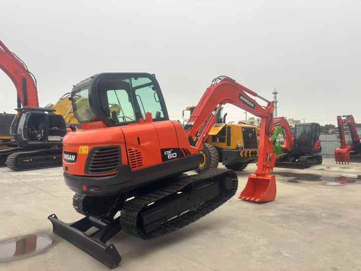 Doosan DX60 DX60-9c DH60-7 DX60W DX80 DX75 DX55 DH35 DH55 Used Mini Excavator Mas Maquinaria Municipal Y Ambiental - Pelle: photos 2 Doosan DX60 DX60-9c DH60-7 DX60W DX80 DX75 DX55 DH35 DH55 Used Mini Excavator Mas Maquinaria Municipal Y Ambiental - Pelle: photos 2