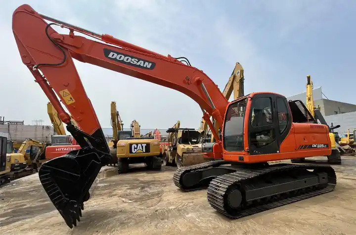 High Quality Korea Made 2019 Year Doosan Brand Dx225 Dx225lc Dx225lca Crawler Excavator - Pelle sur chenille: photos 3 High Quality Korea Made 2019 Year Doosan Brand Dx225 Dx225lc Dx225lca Crawler Excavator - Pelle sur chenille: photos 3