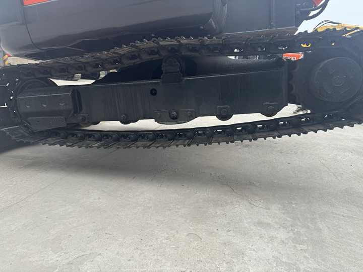 High Quality and Low Price Used Doosan Dx60 Dx75 Dx80 Crawler Excavator in Good Condition 6-ton Mini 6t Excavator for Sale - Pelle sur chenille: photos 4 High Quality and Low Price Used Doosan Dx60 Dx75 Dx80 Crawler Excavator in Good Condition 6-ton Mini 6t Excavator for Sale - Pelle sur chenille: photos 4