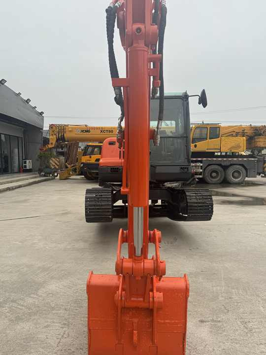 High Quality and Low Price Used Doosan Dx60 Dx75 Dx80 Crawler Excavator in Good Condition 6-ton Mini 6t Excavator for Sale - Pelle sur chenille: photos 3 High Quality and Low Price Used Doosan Dx60 Dx75 Dx80 Crawler Excavator in Good Condition 6-ton Mini 6t Excavator for Sale - Pelle sur chenille: photos 3