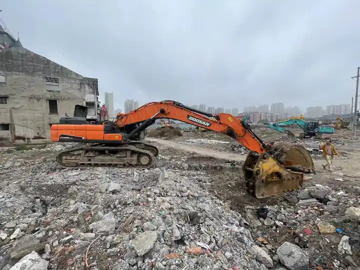 High-quality Original Used Korea Crawler 50 Ton Doosan Dx520 Excavator Used Excavator Digger In Shanghai - Pelle sur chenille: photos 5 High-quality Original Used Korea Crawler 50 Ton Doosan Dx520 Excavator Used Excavator Digger In Shanghai - Pelle sur chenille: photos 5