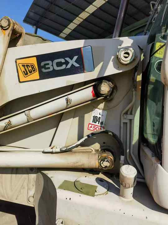 Hot sale Backhoe loader JCB 3CX 4*4 tlb loader UKmade, used cheap JCB 3CX retro loader and digger - Tractopelle: photos 5 Hot sale Backhoe loader JCB 3CX 4*4 tlb loader UKmade, used cheap JCB 3CX retro loader and digger - Tractopelle: photos 5