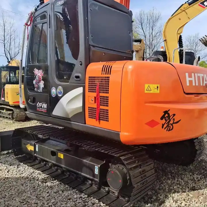 Hydraulic Hitachi Used Small Excavator Zx70 With Ripper 7ton Used Excavator Factory Price From In Shanghai - Pelle sur chenille: photos 1 Hydraulic Hitachi Used Small Excavator Zx70 With Ripper 7ton Used Excavator Factory Price From In Shanghai - Pelle sur chenille: photos 1