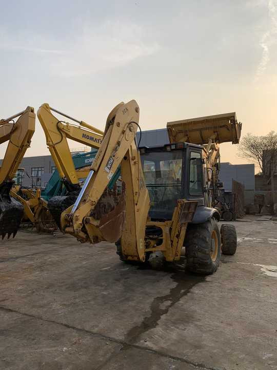JCB 3cX backhoe loader manufactured in 2022 with telescopic boom JCB3CX JCB4CX JCB 3DX nice price - Tractopelle: photos 2 JCB 3cX backhoe loader manufactured in 2022 with telescopic boom JCB3CX JCB4CX JCB 3DX nice price - Tractopelle: photos 2