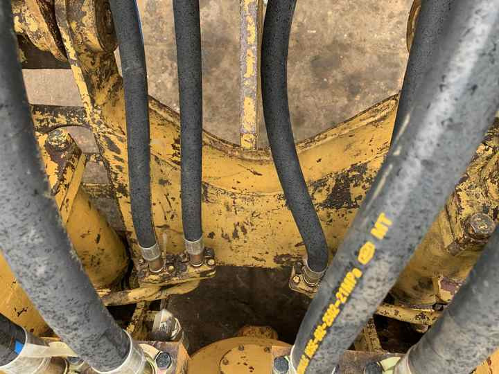 Japan Imported Caterpillar D7R Bulldozer Japan Original Cat D7G D7R D9n D8r Used Bulldozers - Bulldozer: photos 4 Japan Imported Caterpillar D7R Bulldozer Japan Original Cat D7G D7R D9n D8r Used Bulldozers - Bulldozer: photos 4