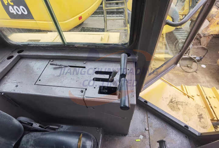 Japan Imported Caterpillar D7R Bulldozer Japan Original Cat D7G D7R D9n D8r Used Bulldozers - Bulldozer: photos 4 Japan Imported Caterpillar D7R Bulldozer Japan Original Cat D7G D7R D9n D8r Used Bulldozers - Bulldozer: photos 4