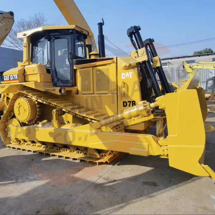 Japan Imported Caterpillar D7R Bulldozer Japan Original Cat D7G D7R D9n D8r Used Bulldozers - Bulldozer: photos 1 Japan Imported Caterpillar D7R Bulldozer Japan Original Cat D7G D7R D9n D8r Used Bulldozers - Bulldozer: photos 1