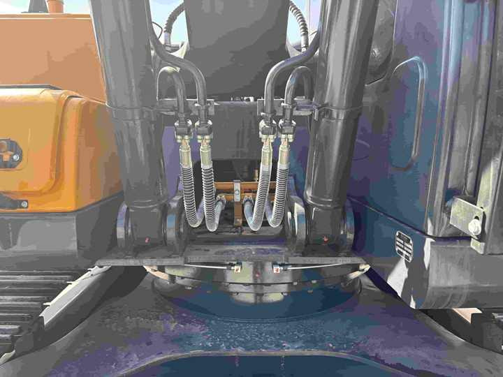 Pelle Original Used Made in Korea  22ton Hyundai 220lc-9s 225lc-9t Excavator for Sale in Good Condition and Low Working Time: photos 6