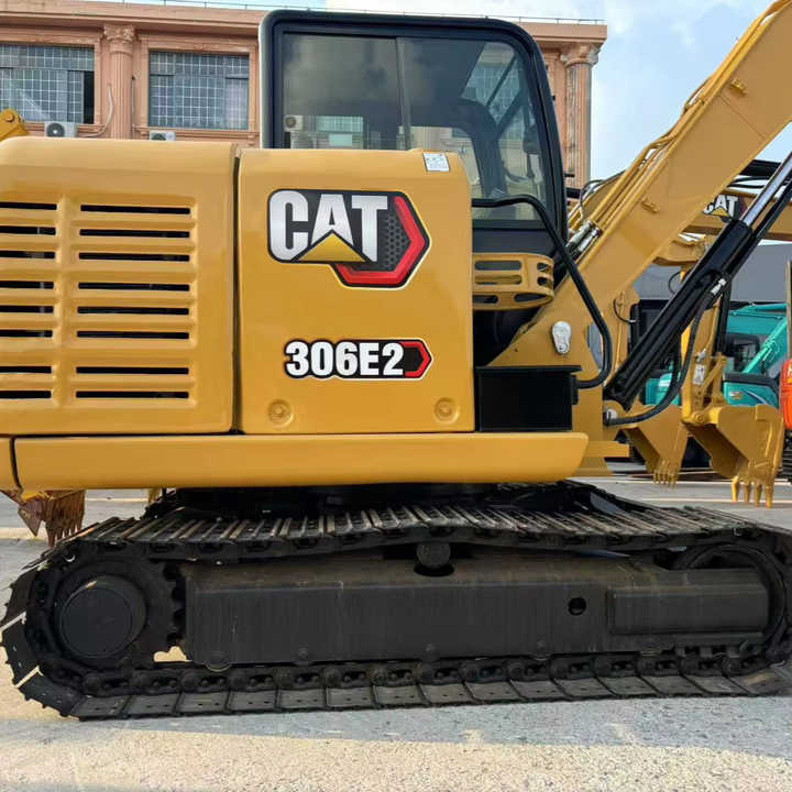 Used Excavators CAT 306E New Arrival Japan 6 Tons Hydraulic Crawler CAT Caterpillar 306E Used CAT Excavator - Pelle: photos 1 Used Excavators CAT 306E New Arrival Japan 6 Tons Hydraulic Crawler CAT Caterpillar 306E Used CAT Excavator - Pelle: photos 1