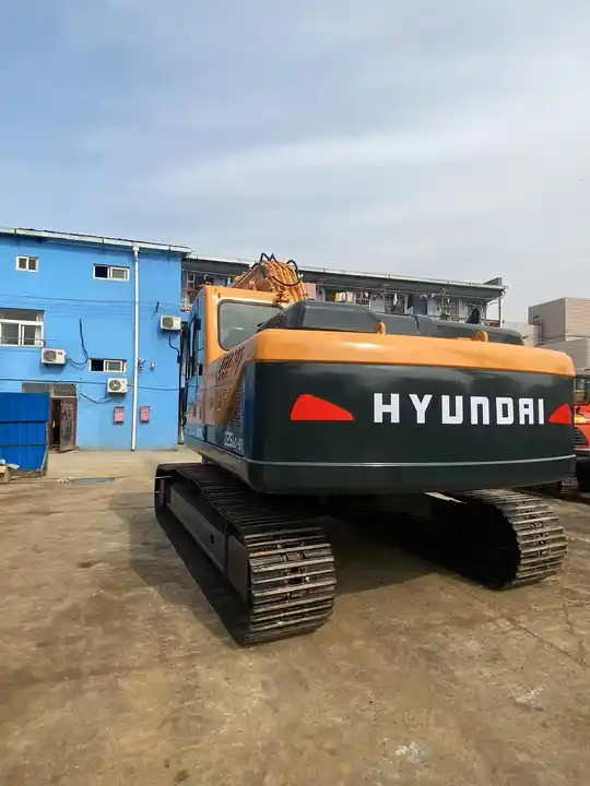 Used Hyundai 225 excavator /Hyundai 225 Korea mini used excavator for sale Excavadoras de segunda mano - Pelle: photos 2 Used Hyundai 225 excavator /Hyundai 225 Korea mini used excavator for sale Excavadoras de segunda mano - Pelle: photos 2