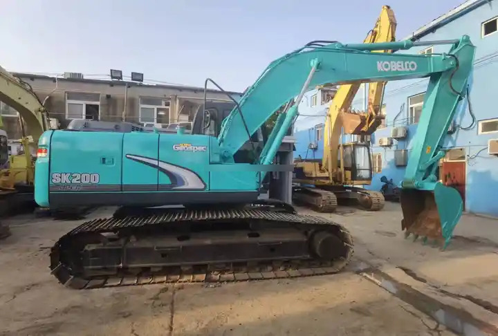 Used Kobelco sk200-8 excavator for sale original japan Kobelco Hydraulic Excavator sk200-3 sk 75 sk 75sr - Pelle sur chenille: photos 2 Used Kobelco sk200-8 excavator for sale original japan Kobelco Hydraulic Excavator sk200-3 sk 75 sk 75sr - Pelle sur chenille: photos 2