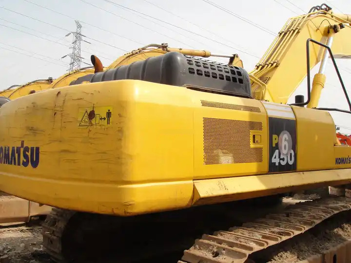 Used Komatsu excavator PC450-7 in good condition for sale - Pelle sur chenille: photos 4 Used Komatsu excavator PC450-7 in good condition for sale - Pelle sur chenille: photos 4