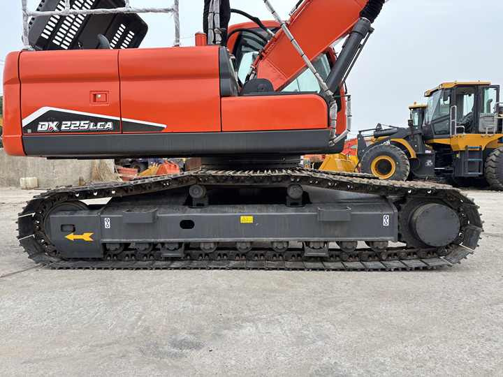 Used Original KoreaN Doosan DX225lca Excavator Doosan Excavators Engineering Machinery Doosan 22ton USED Excavadoras - Pelle sur chenille: photos 5 Used Original KoreaN Doosan DX225lca Excavator Doosan Excavators Engineering Machinery Doosan 22ton USED Excavadoras - Pelle sur chenille: photos 5