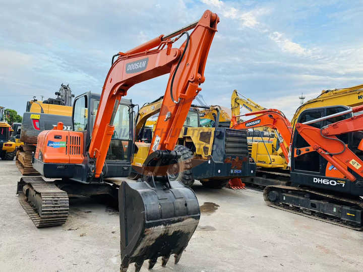 Used excavator doosan dx60 excavators earth-moving machinery doosan dx60 dx80 dx75 dx225 dh60 dh60-7for sale - Pelle sur chenille: photos 2 Used excavator doosan dx60 excavators earth-moving machinery doosan dx60 dx80 dx75 dx225 dh60 dh60-7for sale - Pelle sur chenille: photos 2
