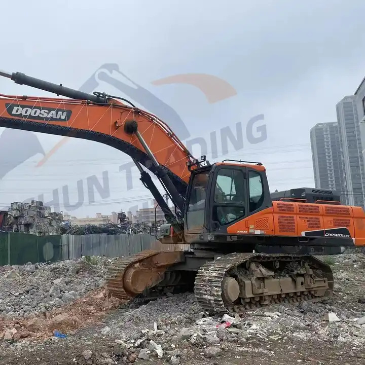 High quality Used Doosan excavator DX520LC-9C in good condition for sale - Pelle sur chenille: photos 1 High quality Used Doosan excavator DX520LC-9C in good condition for sale - Pelle sur chenille: photos 1
