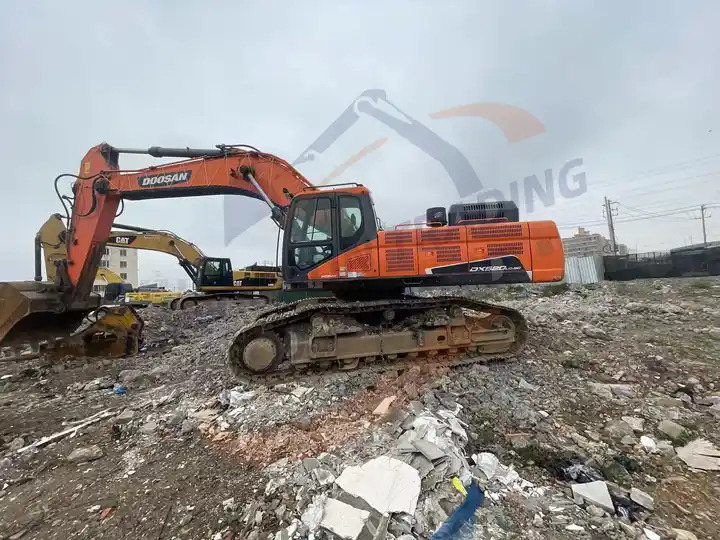 Low price Used Doosan excavator DX520LC-9C in good condition for sale - Pelle sur chenille: photos 5 Low price Used Doosan excavator DX520LC-9C in good condition for sale - Pelle sur chenille: photos 5