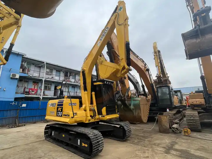 Perfect performance japan original low hourS used Komatsu PC130-7 excavator for hot sale - Pelle sur chenille: photos 3 Perfect performance japan original low hourS used Komatsu PC130-7 excavator for hot sale - Pelle sur chenille: photos 3