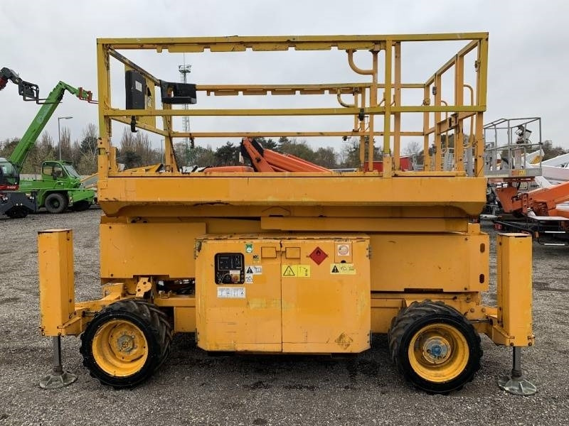 Genie GS-2669 - 10 m, 4x4, diesel - Nacelle ciseaux: photos 5 Genie GS-2669 - 10 m, 4x4, diesel - Nacelle ciseaux: photos 5