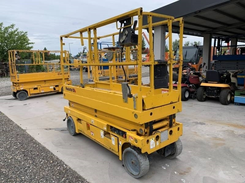 Haulotte Compact 8 - 8m, electric - Nacelle ciseaux: photos 1 Haulotte Compact 8 - 8m, electric - Nacelle ciseaux: photos 1