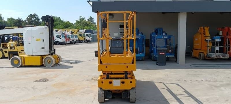 Haulotte Compact 8 - 8m, electric - Nacelle ciseaux: photos 3 Haulotte Compact 8 - 8m, electric - Nacelle ciseaux: photos 3