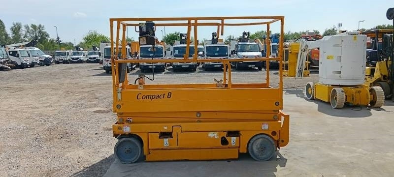 Haulotte Compact 8 - 8m, electric - Nacelle ciseaux: photos 5 Haulotte Compact 8 - 8m, electric - Nacelle ciseaux: photos 5