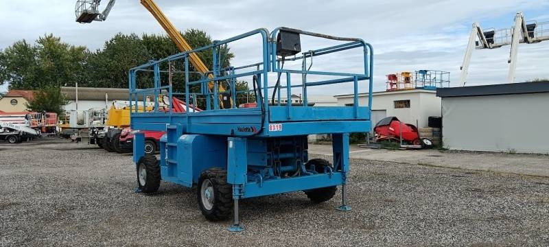 Haulotte H12SXL - 12m, 4x4, diesel - Nacelle ciseaux: photos 1 Haulotte H12SXL - 12m, 4x4, diesel - Nacelle ciseaux: photos 1