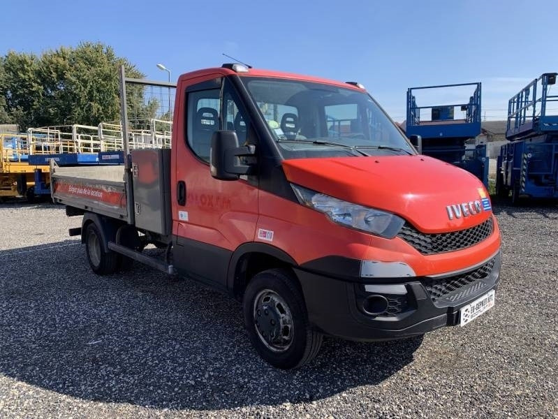Iveco 35C13 - Tipper  - Camion benne: photos 2 Iveco 35C13 - Tipper  - Camion benne: photos 2