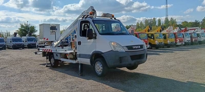 Iveco Daily Multitel 160 ALU DS - 16m - Camion avec nacelle: photos 1 Iveco Daily Multitel 160 ALU DS - 16m - Camion avec nacelle: photos 1