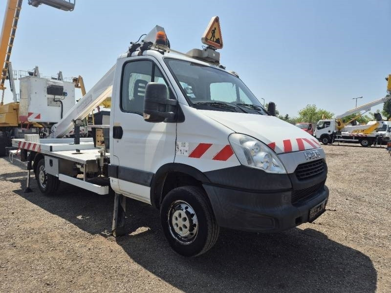 Iveco Daily Multitel 160 ALU DS - 16m - *NEW PUMP + PTO* - Camion avec nacelle: photos 1 Iveco Daily Multitel 160 ALU DS - 16m - *NEW PUMP + PTO* - Camion avec nacelle: photos 1