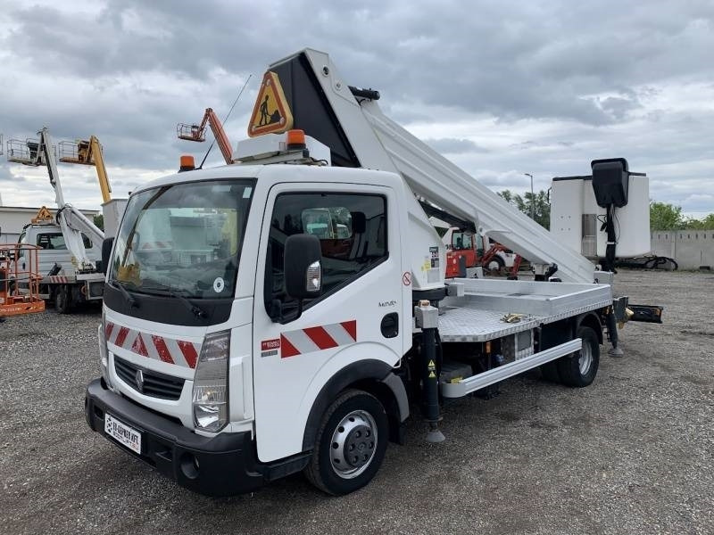 Renault Maxity ISOLI VT60NE - 20m, 250kg - Camion avec nacelle: photos 2 Renault Maxity ISOLI VT60NE - 20m, 250kg - Camion avec nacelle: photos 2