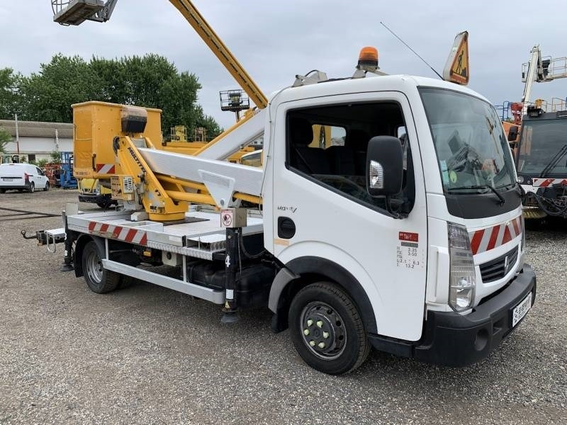 Renault Maxity Multitel MX170 - 17 m - Camion avec nacelle: photos 1 Renault Maxity Multitel MX170 - 17 m - Camion avec nacelle: photos 1