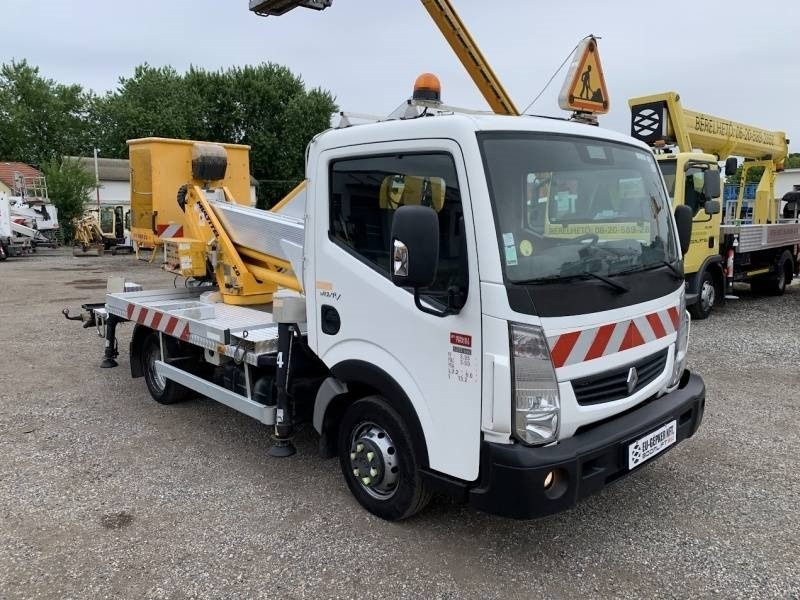 Renault Maxity Multitel MX200 - 20 m - Camion avec nacelle: photos 1 Renault Maxity Multitel MX200 - 20 m - Camion avec nacelle: photos 1