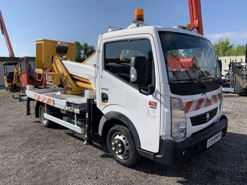 Renault Maxity Multitel MX200 - 20 m - Camion avec nacelle: photos 1 Renault Maxity Multitel MX200 - 20 m - Camion avec nacelle: photos 1