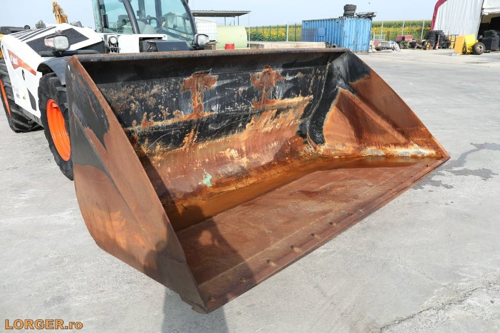 Bobcat TL38.70HF - Chariot télescopique: photos 5 Bobcat TL38.70HF - Chariot télescopique: photos 5