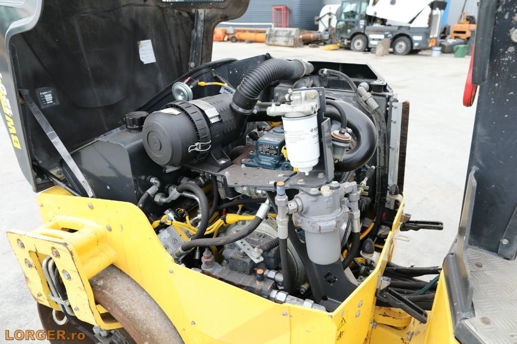 Rouleau compresseur Bomag BW 120 AD-5: photos 8