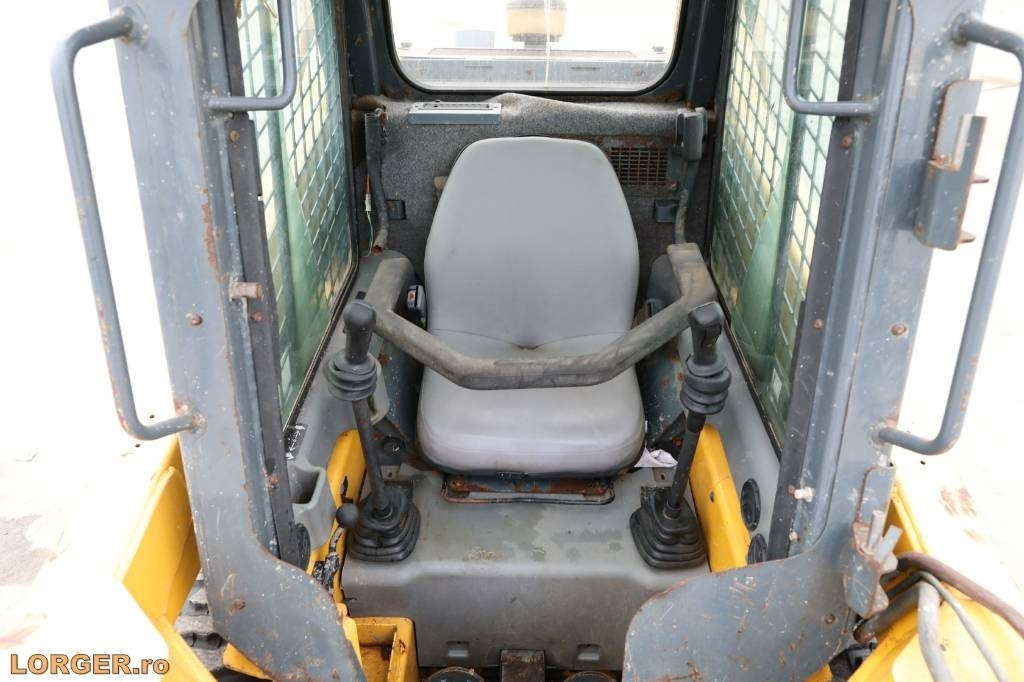 Mini chargeuse Gehl R 135: photos 9