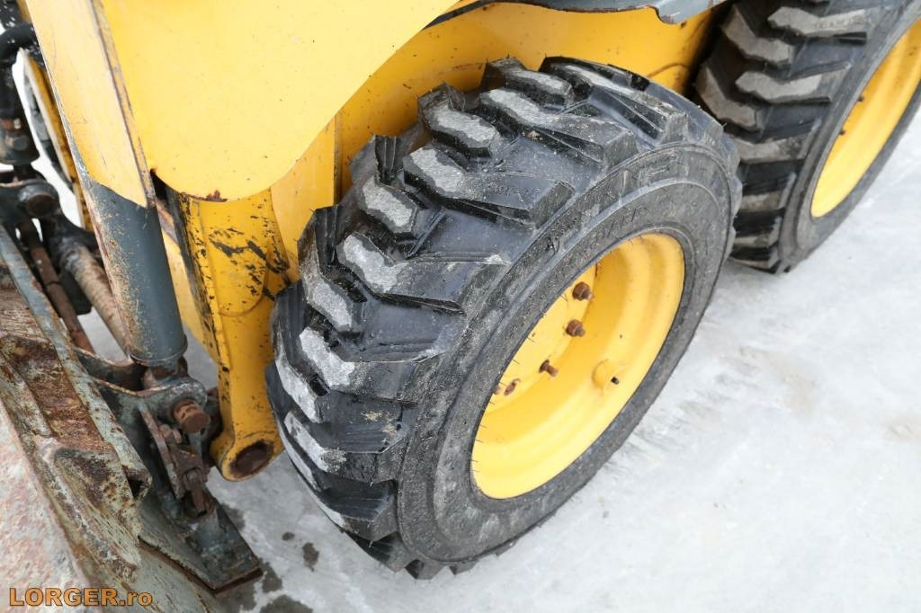 Mini chargeuse Gehl R 135: photos 16