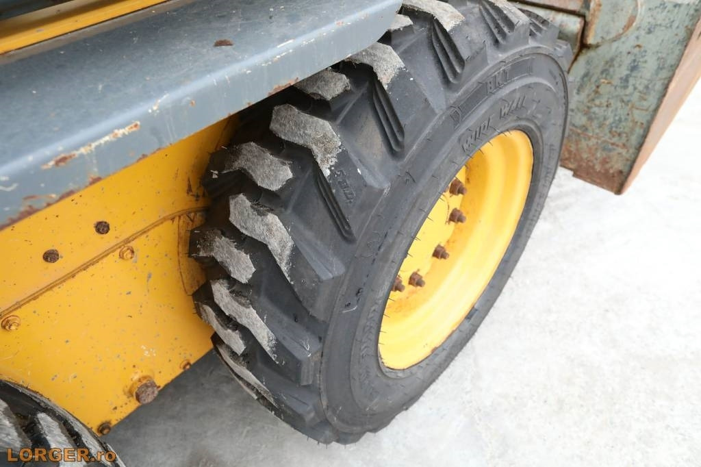 Mini chargeuse Gehl R 135: photos 14