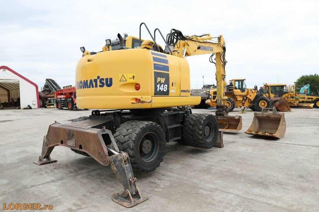 Komatsu PW 148-10 - Pelle sur pneus: photos 4 Komatsu PW 148-10 - Pelle sur pneus: photos 4