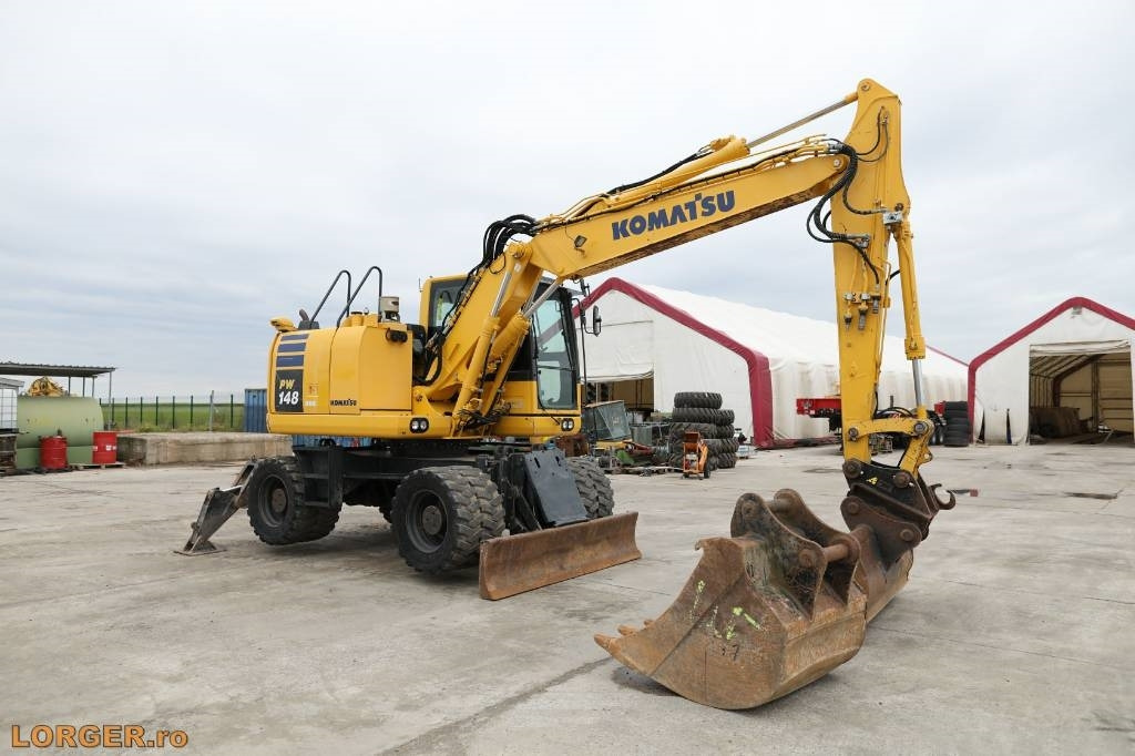 Komatsu PW 148-10 - Pelle sur pneus: photos 2 Komatsu PW 148-10 - Pelle sur pneus: photos 2