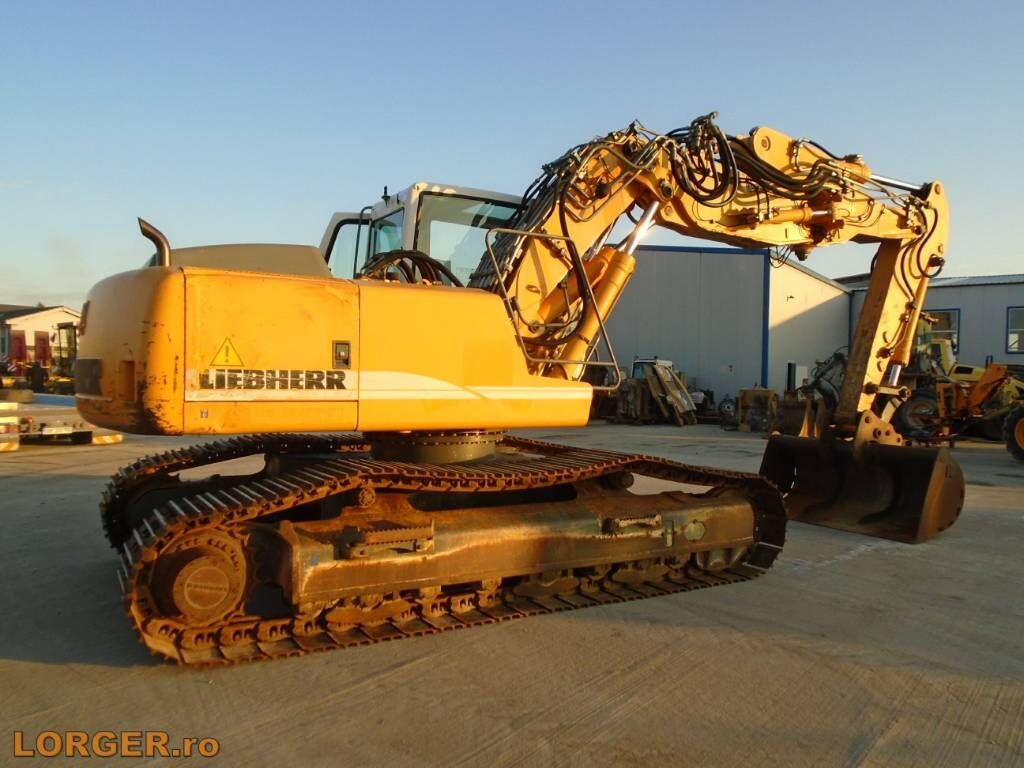 Liebherr R904C HDSL Liebherr R904C HDSL - Pelle sur chenille: photos 3 Liebherr R904C HDSL Liebherr R904C HDSL - Pelle sur chenille: photos 3