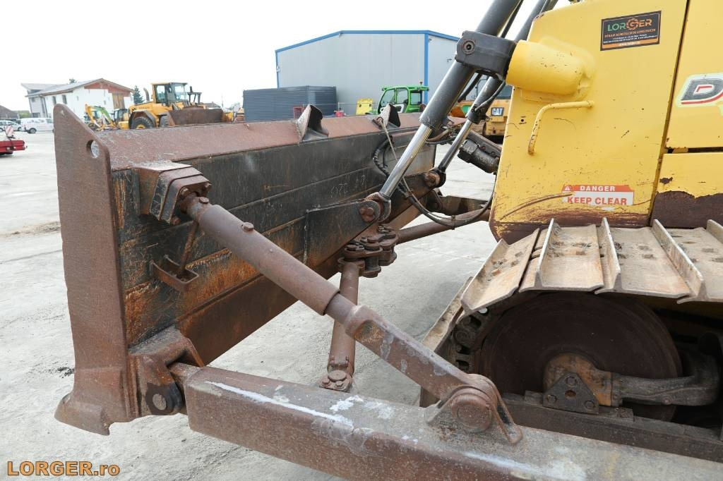 New Holland D 180 - Bulldozer: photos 5 New Holland D 180 - Bulldozer: photos 5