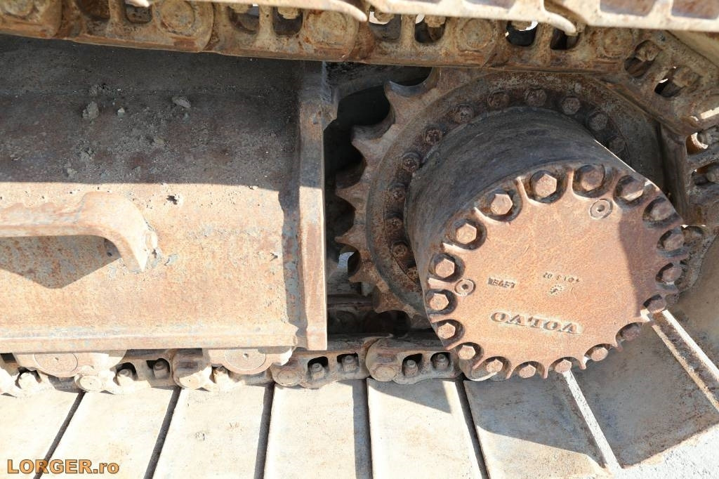 Pelle sur chenille Volvo EC 300 EL: photos 8