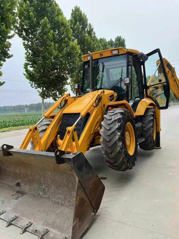 JCB 3CX - Tractopelle: photos 4 JCB 3CX - Tractopelle: photos 4