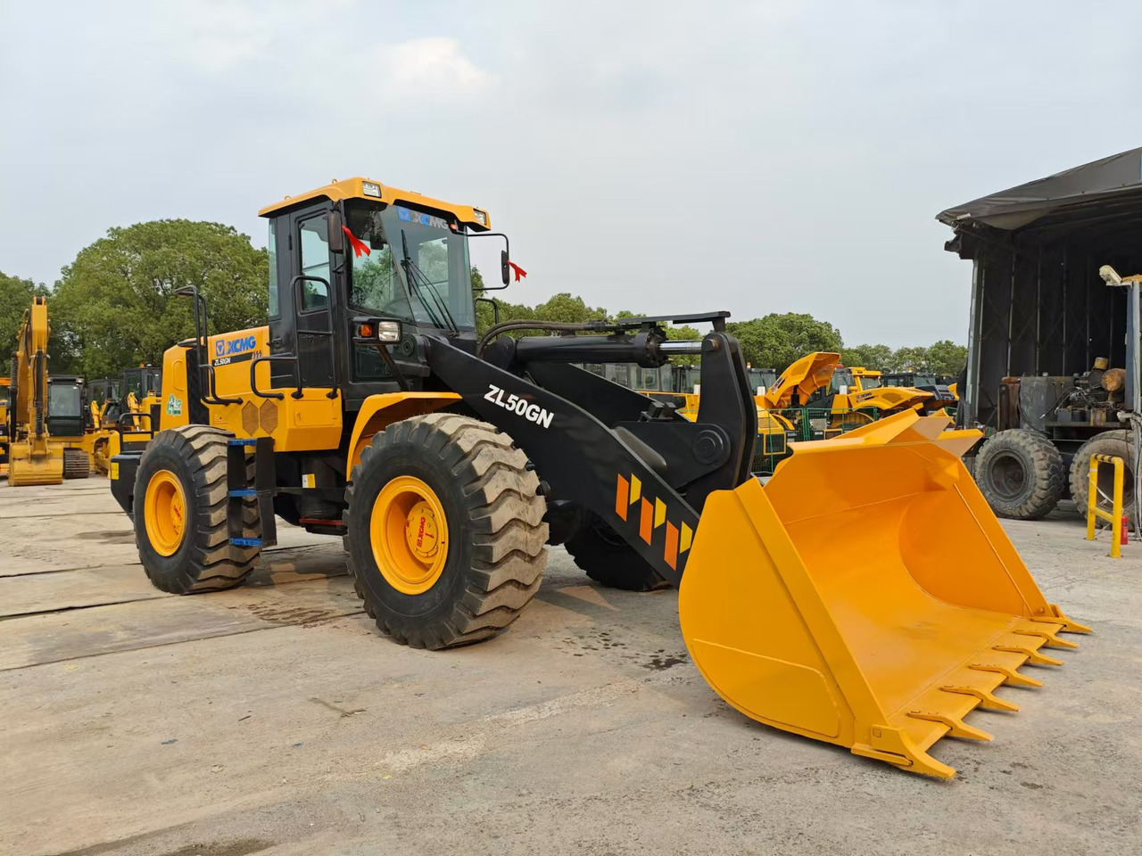 Xcmg ZN50GN - Chargeuse sur pneus: photos 1 Xcmg ZN50GN - Chargeuse sur pneus: photos 1