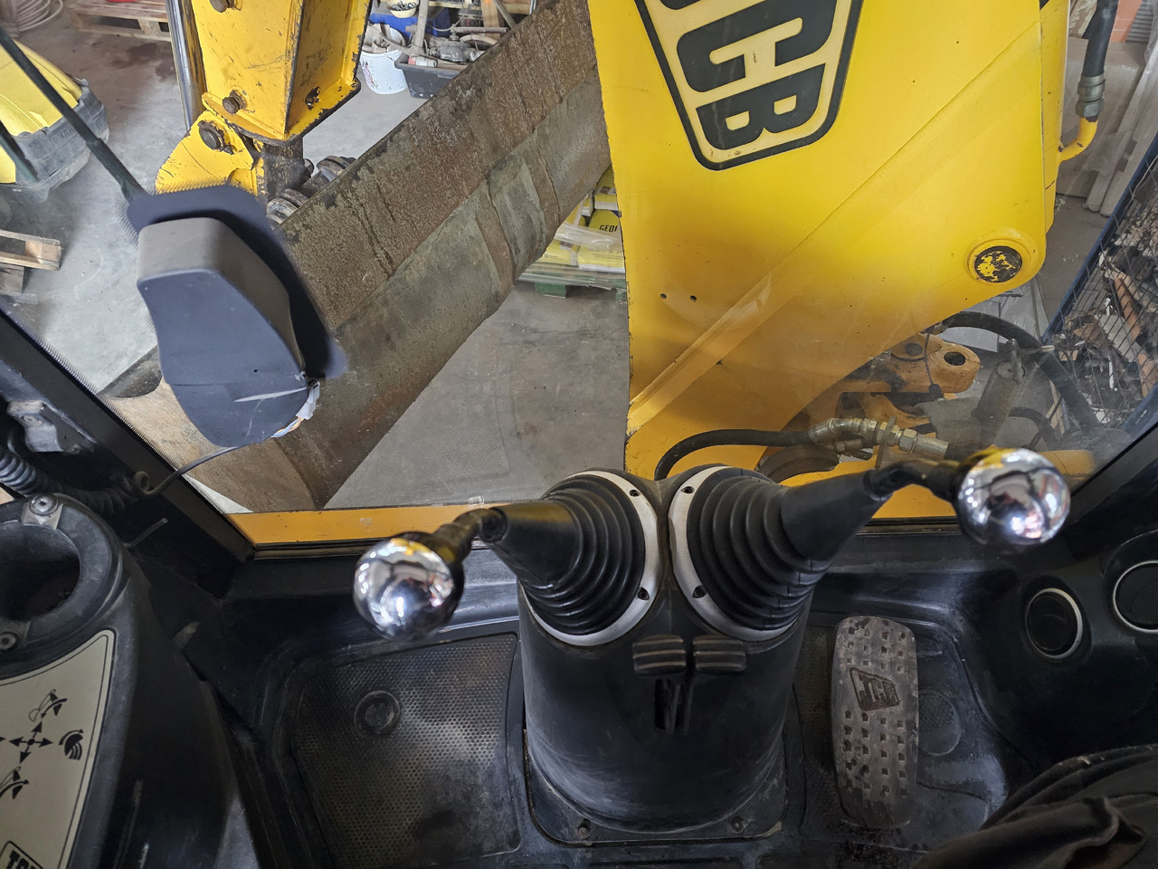 JCB 4CX - Tractopelle: photos 2 JCB 4CX - Tractopelle: photos 2