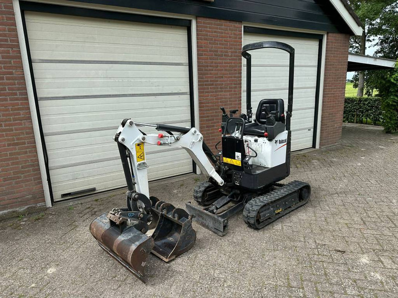 Bobcat E 10z - Mini pelle: photos 2 Bobcat E 10z - Mini pelle: photos 2