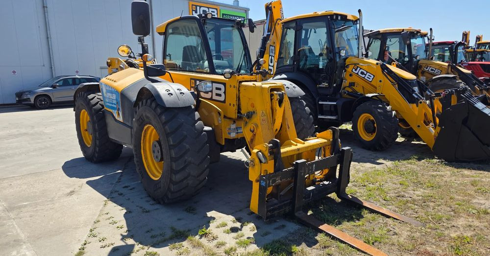 JCB 560-80 Agri Plus - Chariot télescopique: photos 2 JCB 560-80 Agri Plus - Chariot télescopique: photos 2