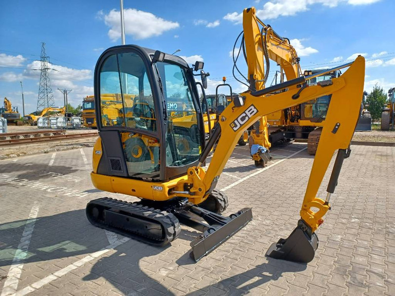 JCB 8018 CTS - Mini pelle: photos 2 JCB 8018 CTS - Mini pelle: photos 2